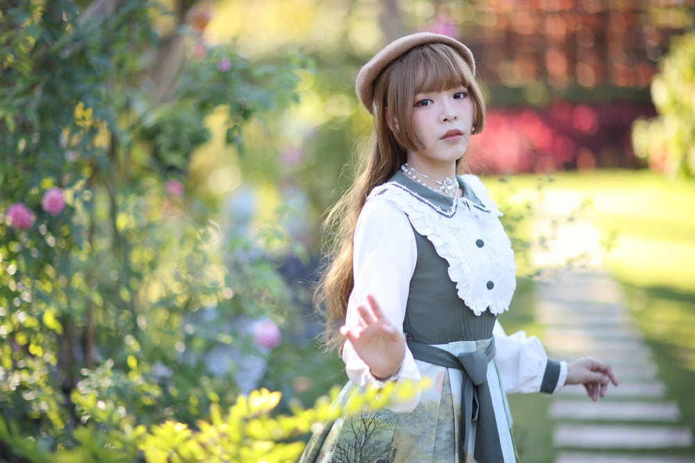 Lolita Fashion Trend - Its Origin And Essentials