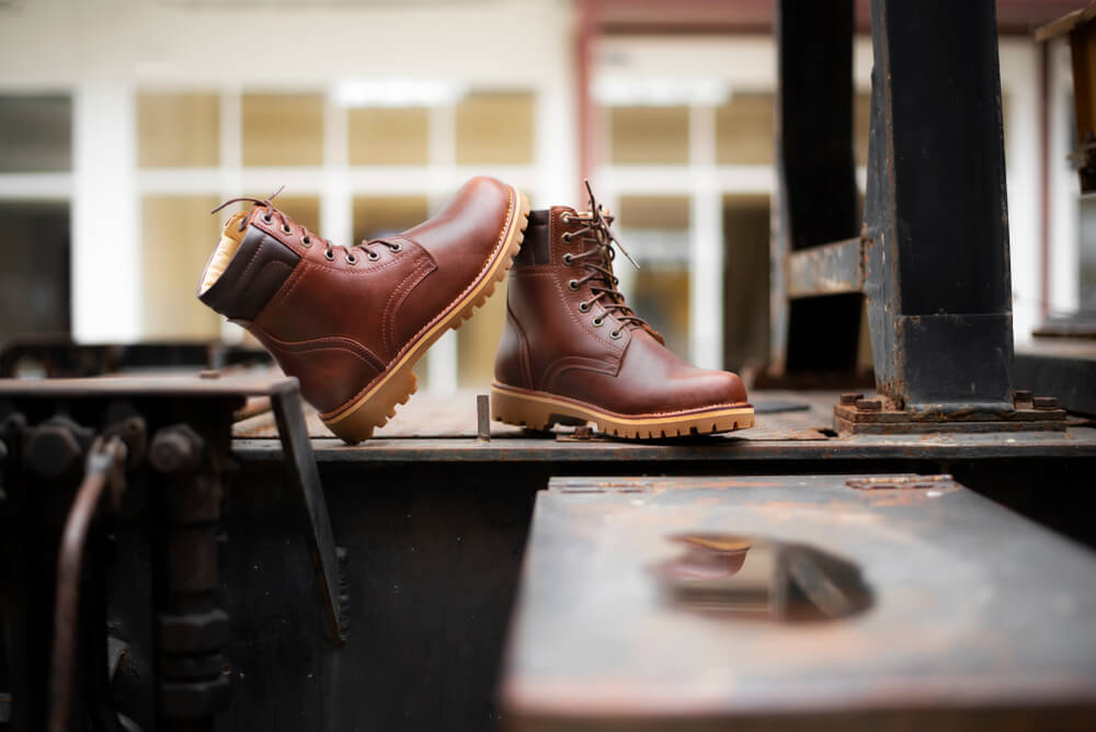 Men’s-Ankle-Boots-Stylish-Combination-Tips