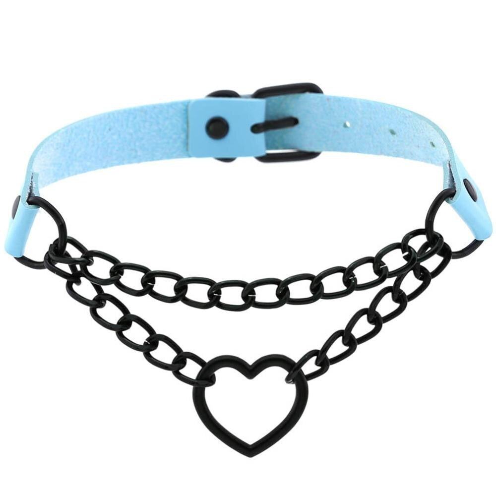 All Black Heart Chain Choker for girls, made of imitation leather with a heart charm, perfect Halloween accessory.