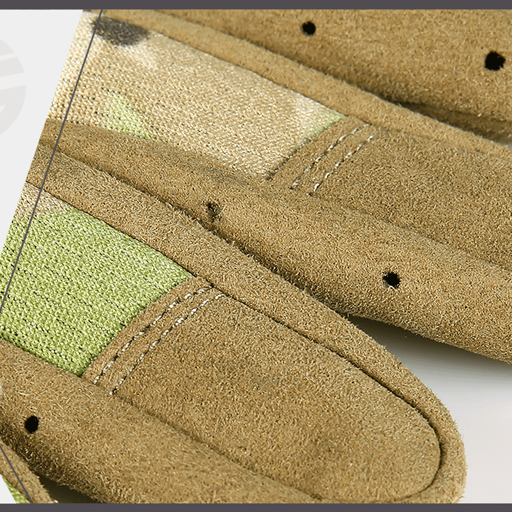 Close-up of Assault Men's and Women's anti-slip tactical gloves in khaki, perfect for outdoor activities and extreme conditions.