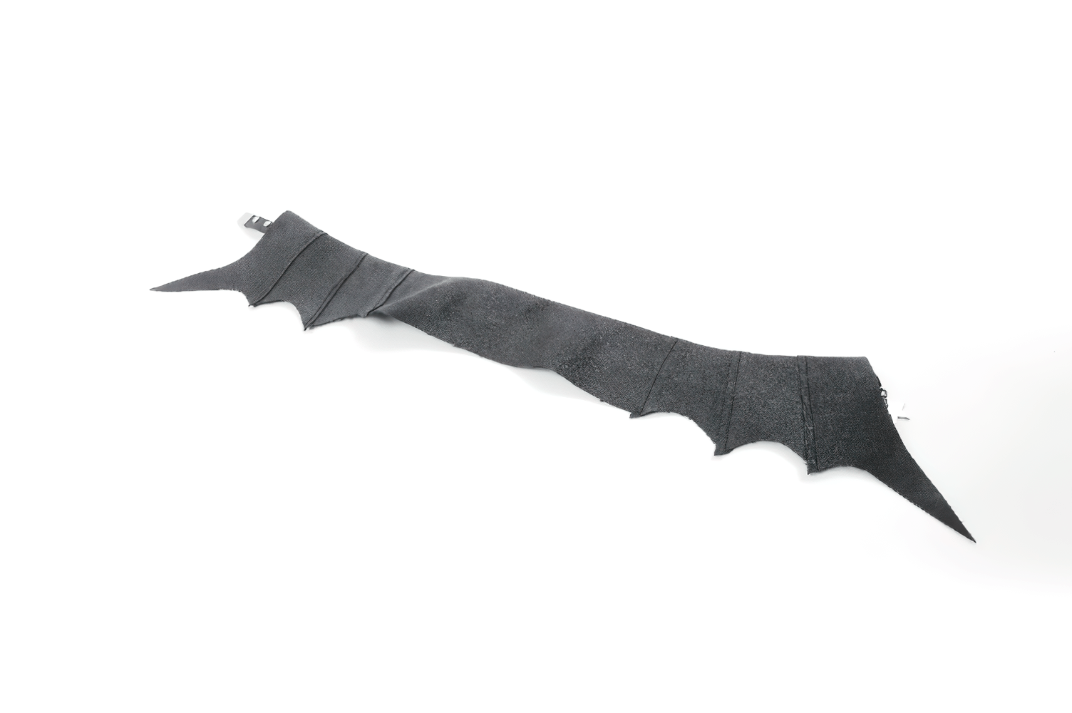 Gothic bat wing choker collar in faux leather with pointed edges and adjustable strap, perfect for alternative fashion.