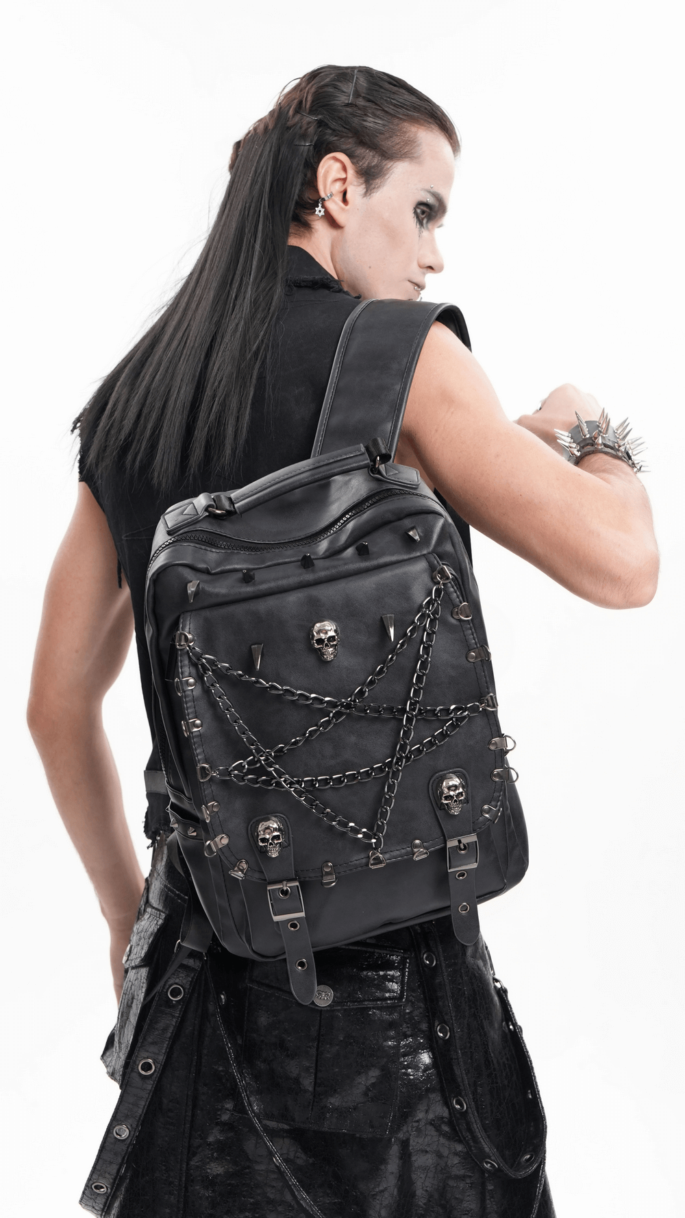 Edgy black gothic backpack with skull chains and spikes, perfect for alternative fashion lovers.