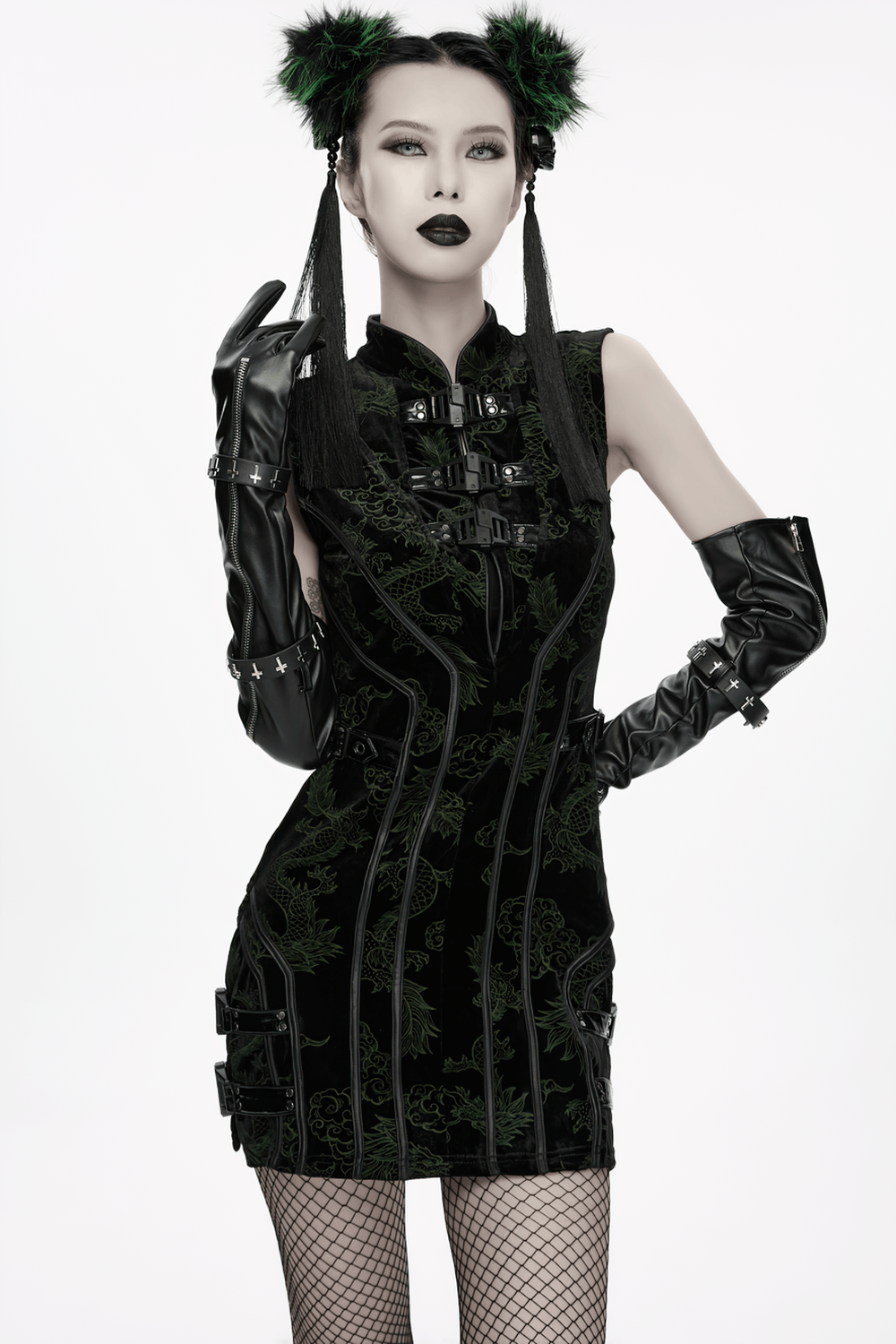Schwarze lange Gothic-Handschuhe mit Kreuz-Nietenriemen