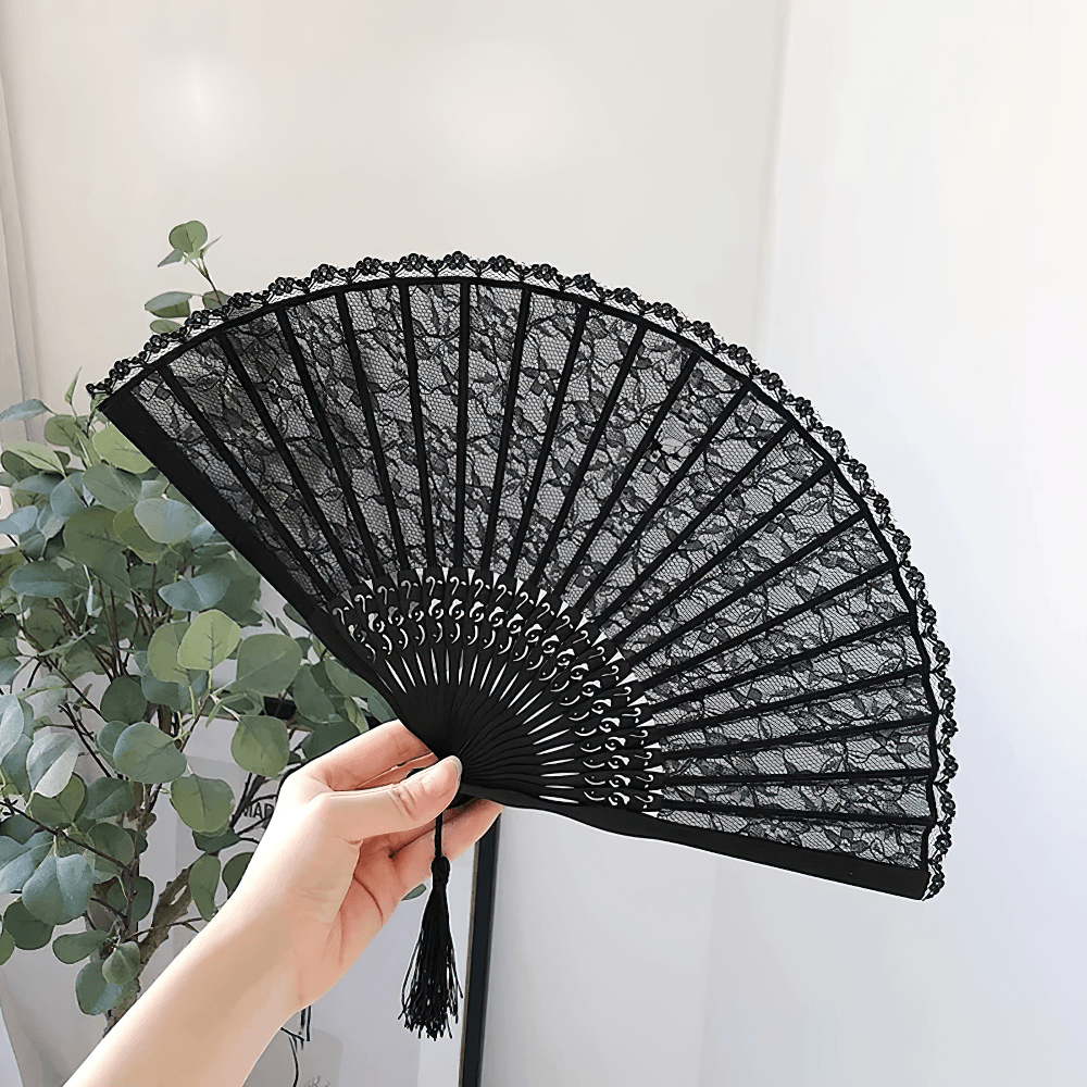 Schwarzer Spitzen-Fächer mit Vintage-Gothic-Details