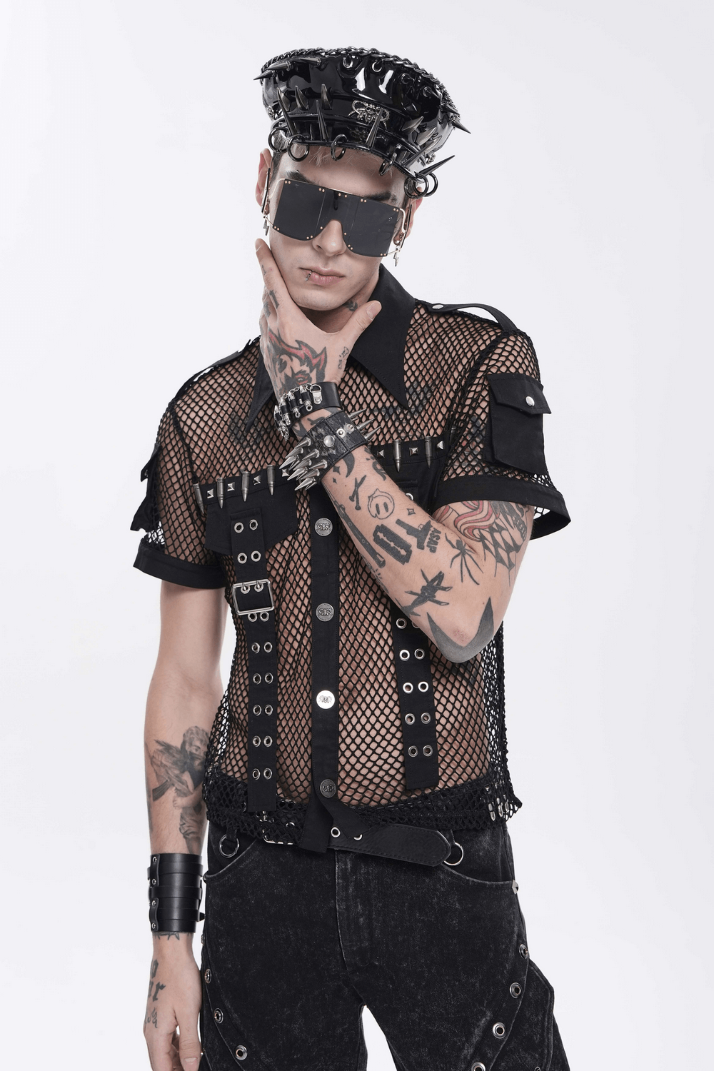 Béret Punk Noir à Pointes avec Chaîne et Anneaux