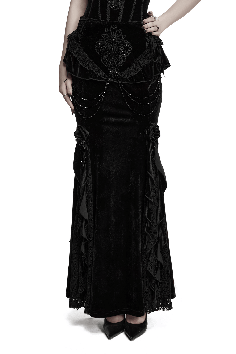 Gotisches Samt-Minikleid mit Kathedralenstickerei