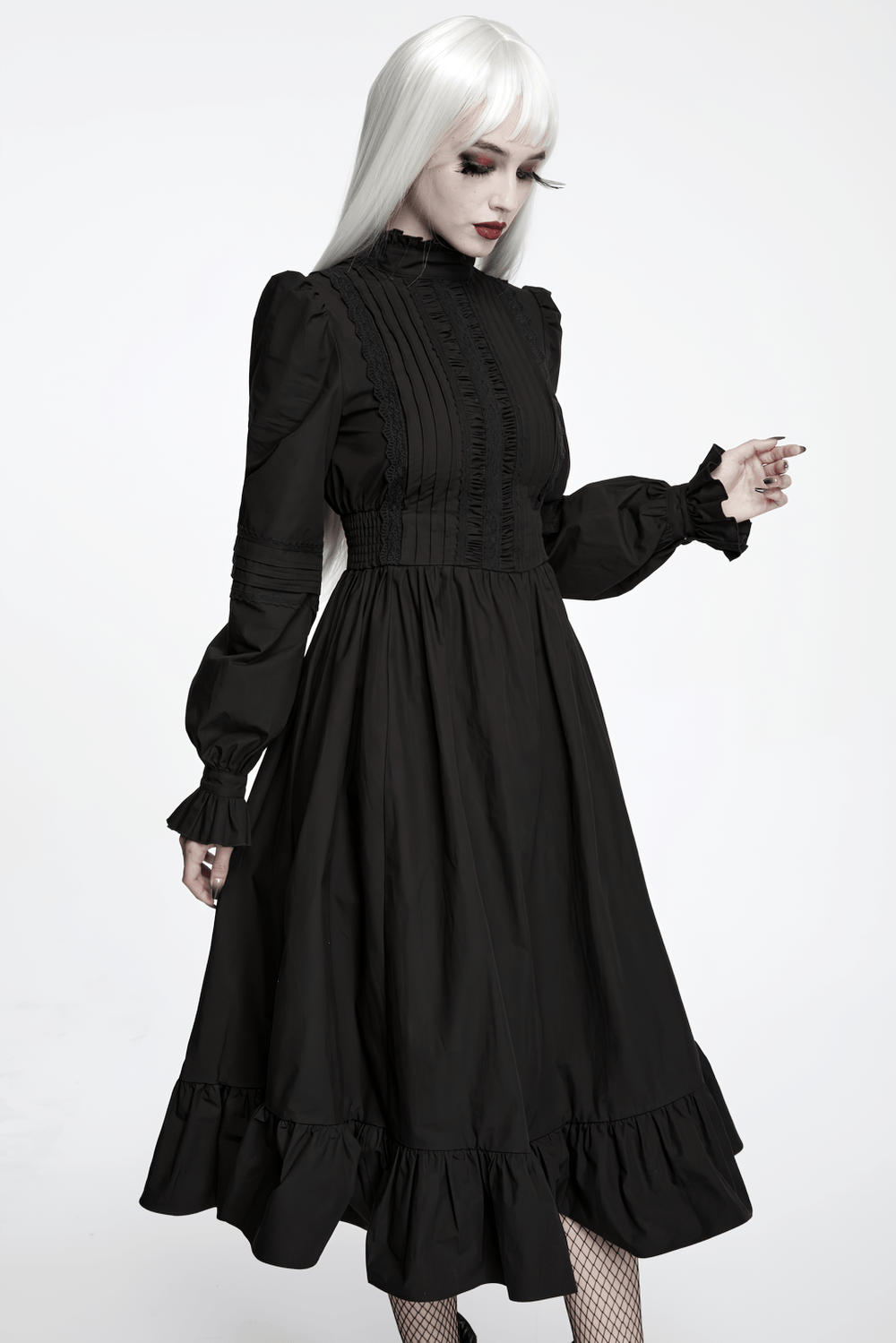 Robe midi gothique victorienne noire avec ourlet à volants