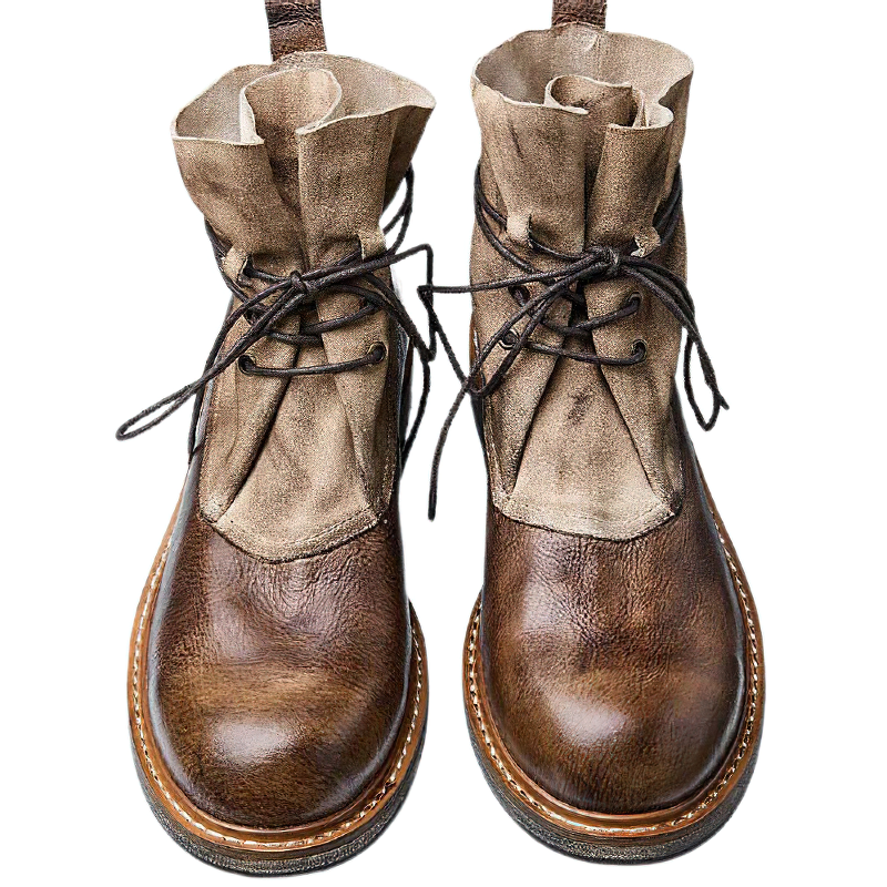 Stylish men's vintage leather boots with laces and warm lining, perfect for casual wear.