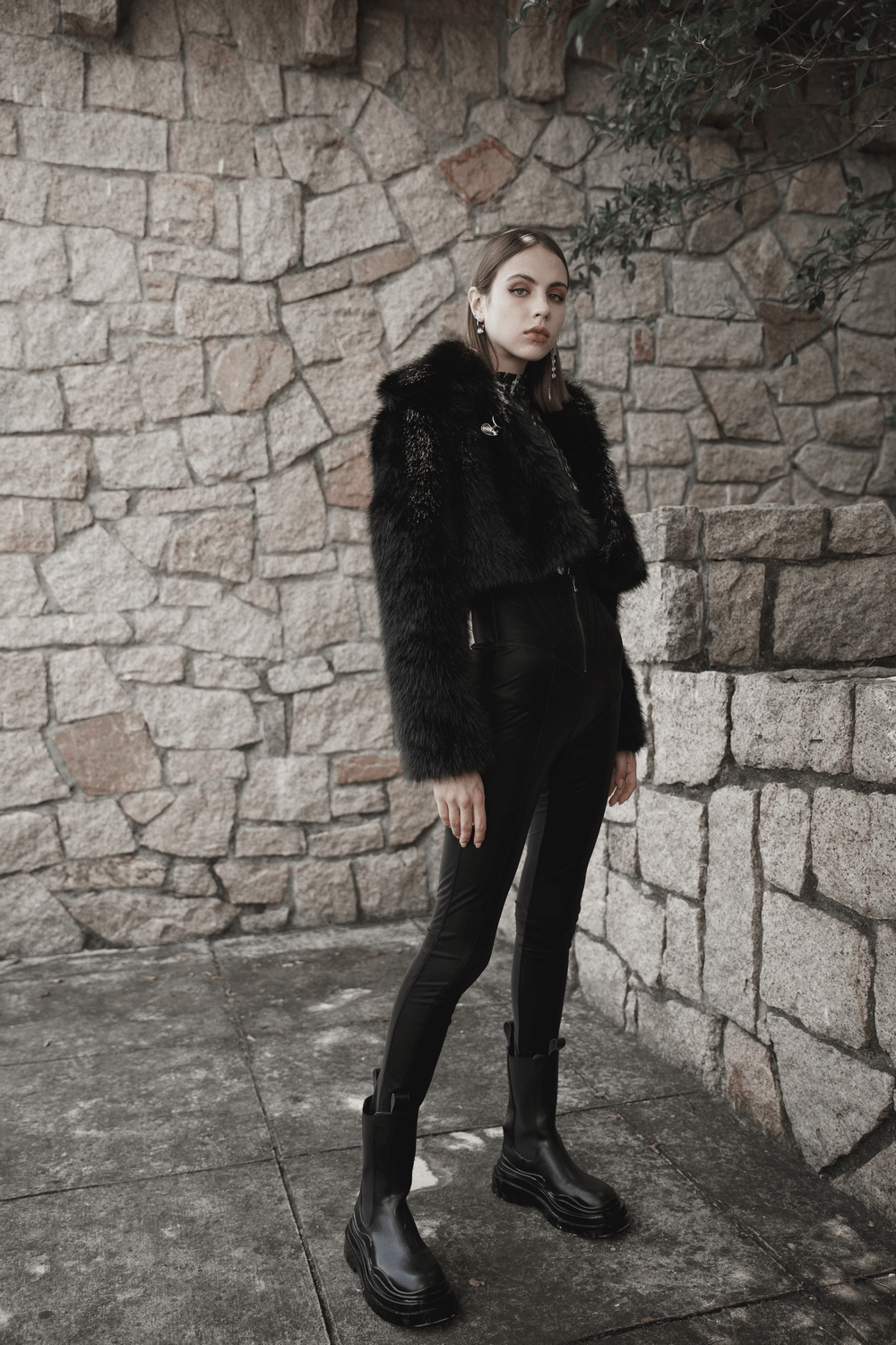 Chic Black Faux Fur Cropped Jacket with Buckle