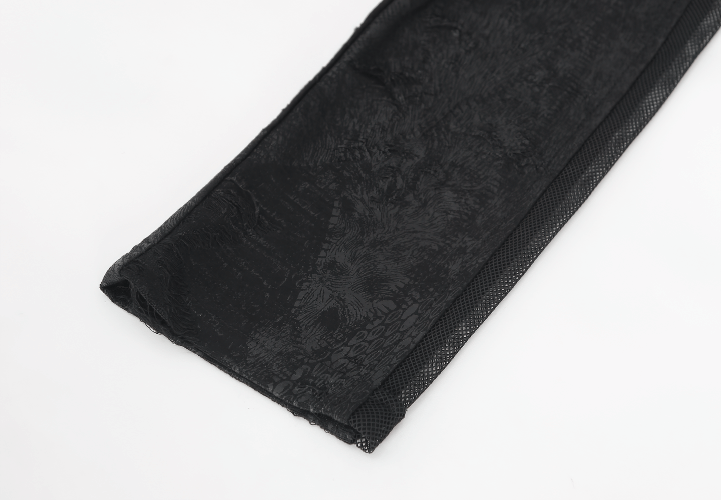 Chic black snake print skinny leggings for women, featuring an edgy reptile pattern.