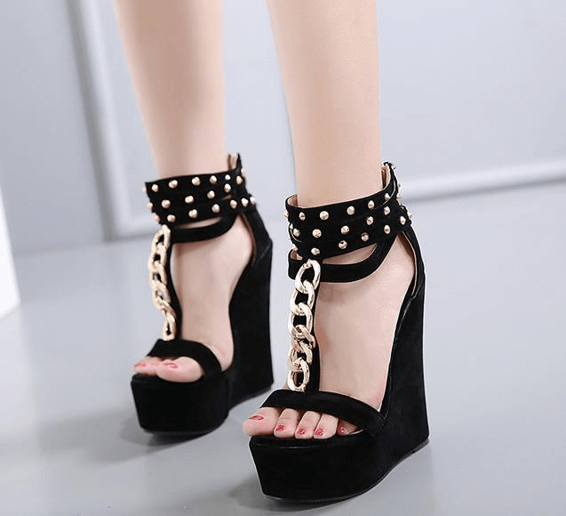 CLEARANCE of Studded Chain Accent Black Wedge Sandals - EU