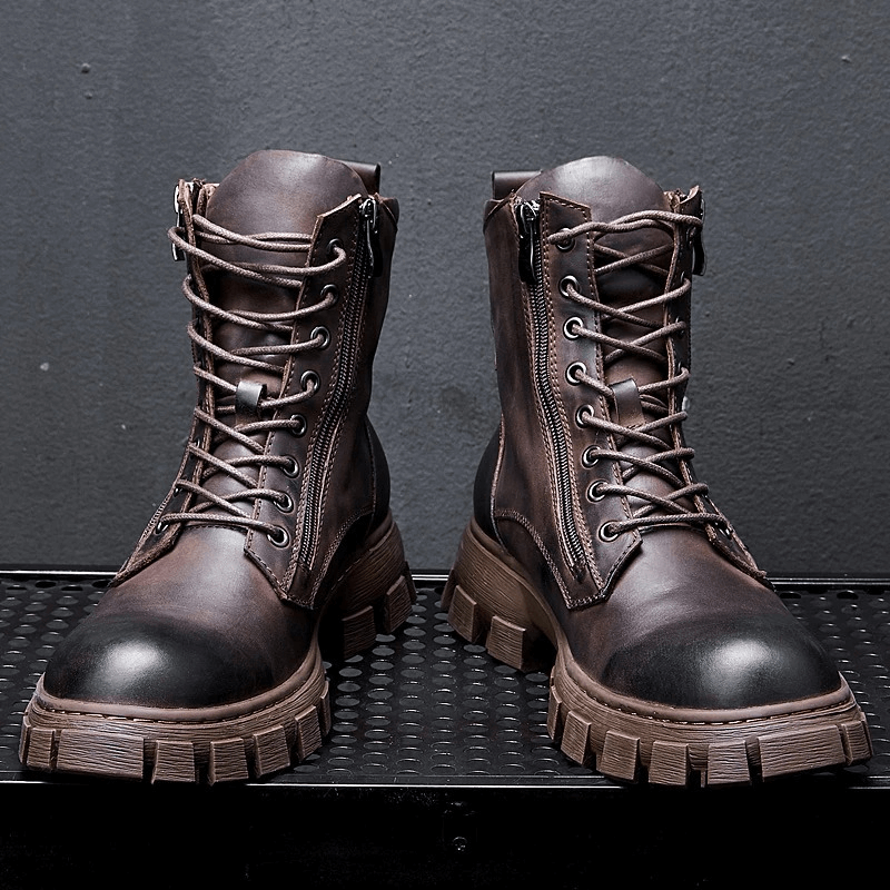 Men's warm fur lining mid-calf boots made of genuine leather with retro motorcycle style.