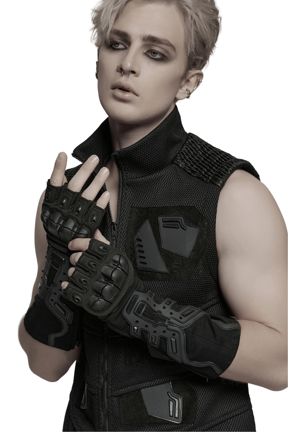 Futuristic cyberpunk gloves with black rubber armor pads, perfect for style and protection in a sleek design.