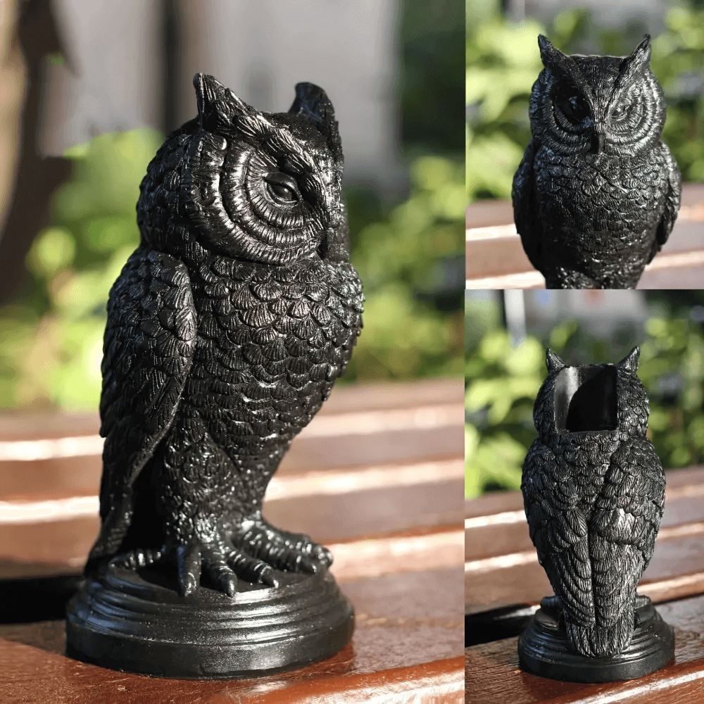 Dark gothic owl candle holder in black resin, perfect for dramatic home decor and mystical atmospheres.