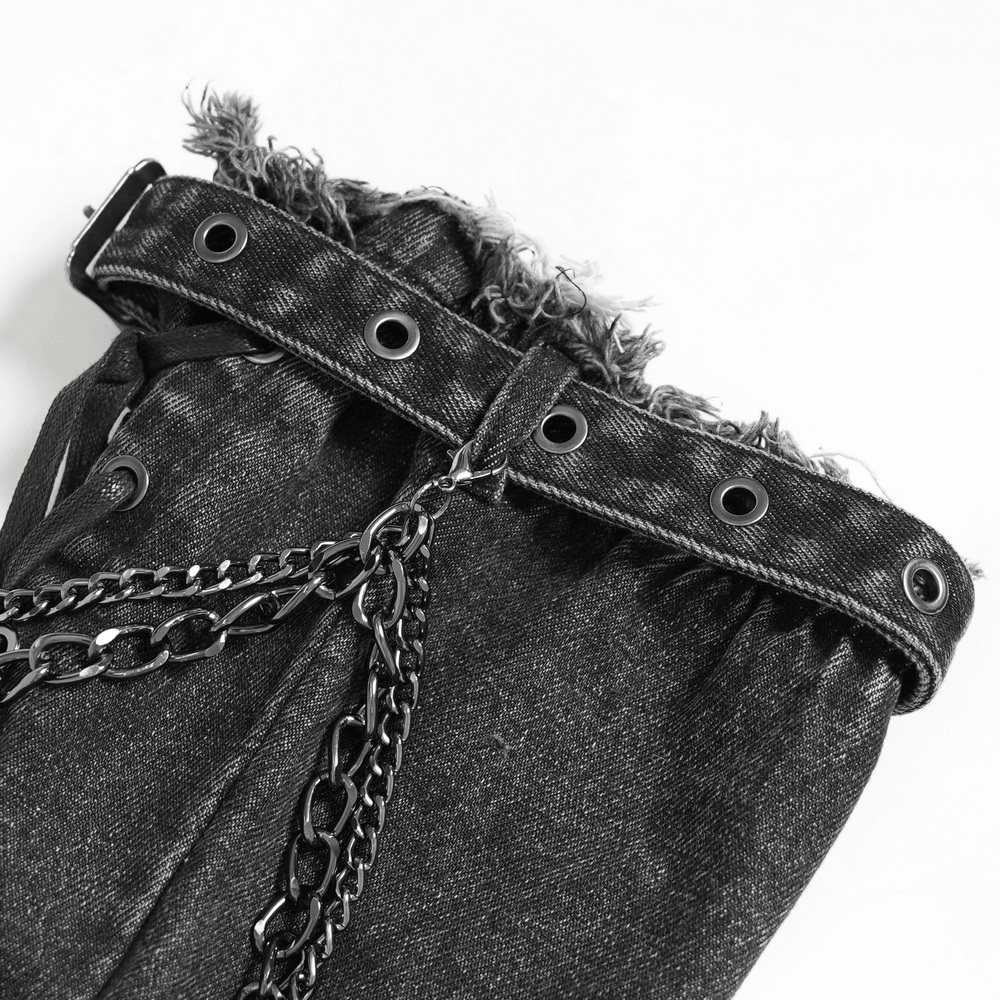 Denim-Beinstulpen im Used-Look mit Ketten und Schnallen