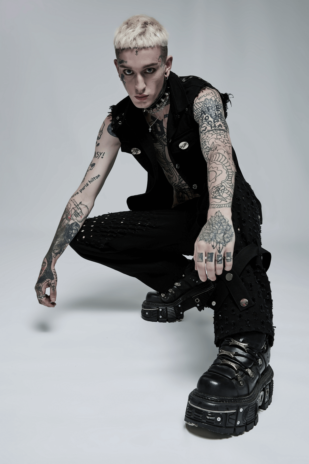 Edgy Punk Sleeveless Twill Vest with Metal Accents - HARD'N'HEAVY