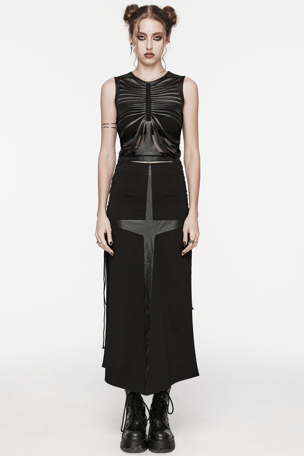 Edgy sleeveless crop top with ribbed design and high-waisted black skirt for a punk aesthetic.