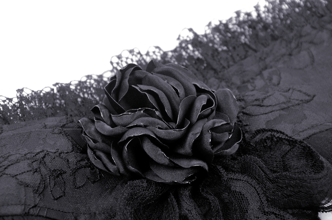 Elegant Black Lace Evening Dress with Asymmetrical Hem