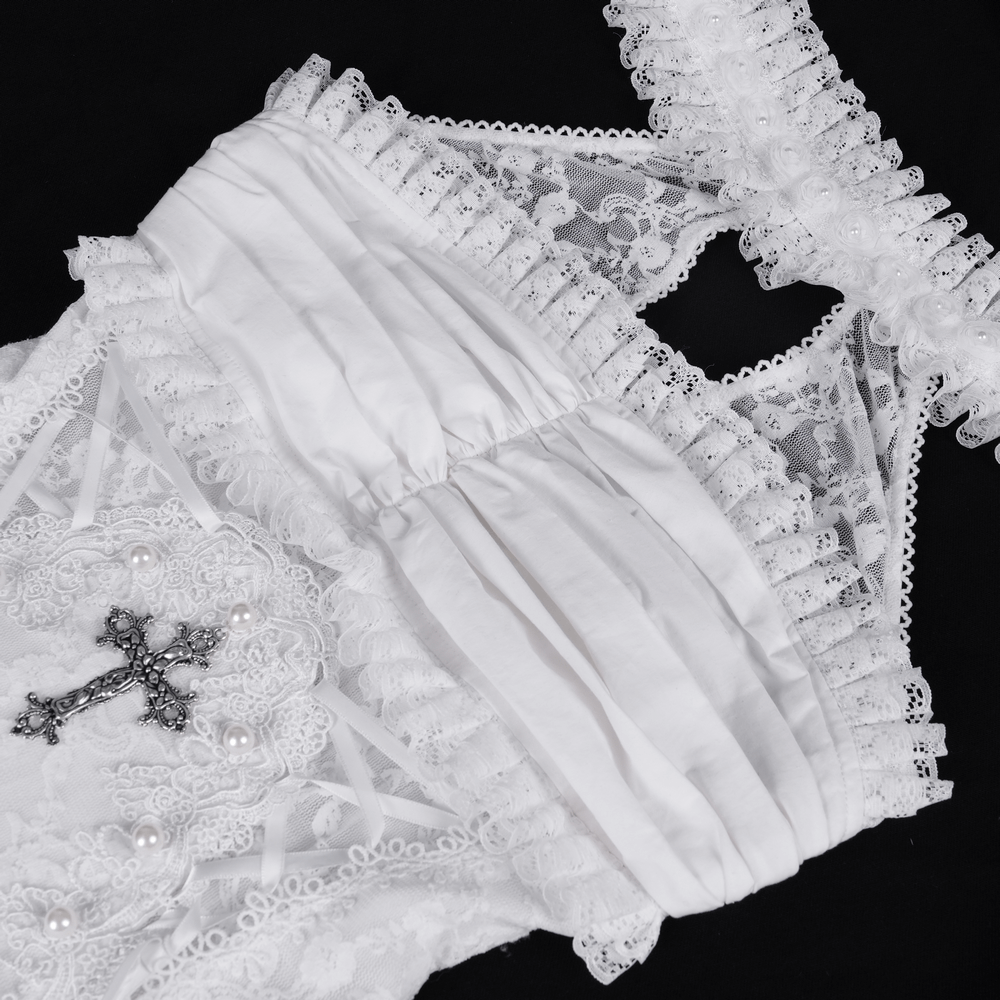 Robe licou blanche élégante pour femme avec détails à volants