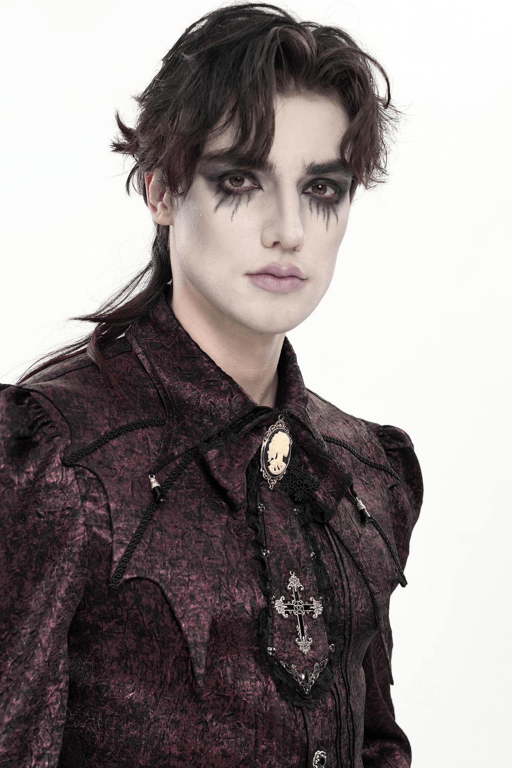 Elegant Gothic Cameo Cross Lace Cravat Neckwear worn by a model in a stylish gothic attire, featuring intricate details.