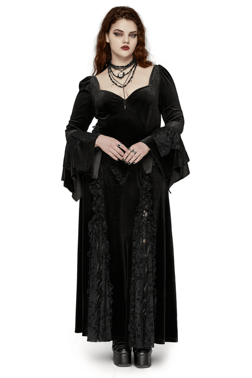 Robe longue gothique élégante en dentelle avec encolure chauve-souris