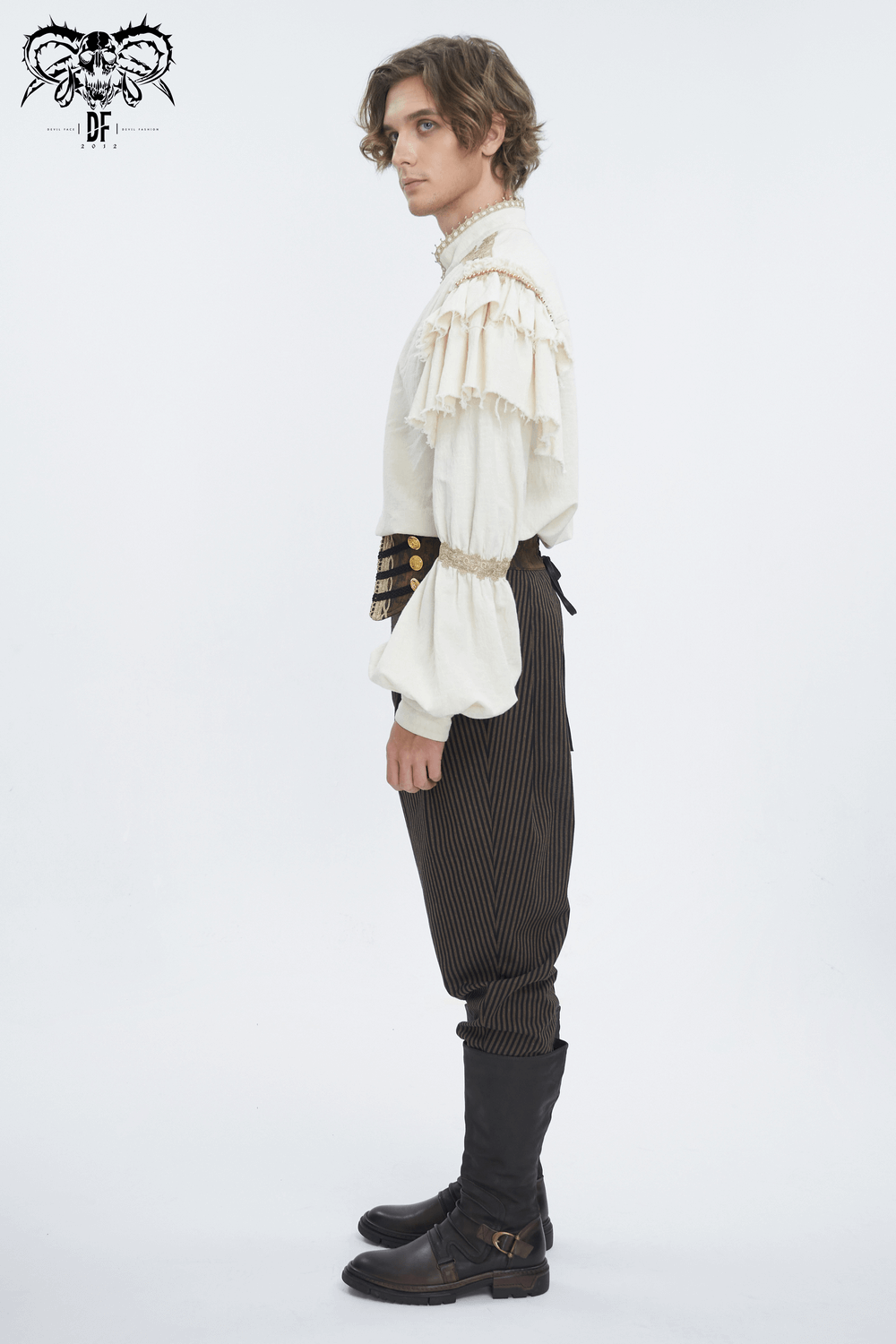 Elegant ruffled cotton shirt with beaded details, perfect for vintage-inspired outfits.