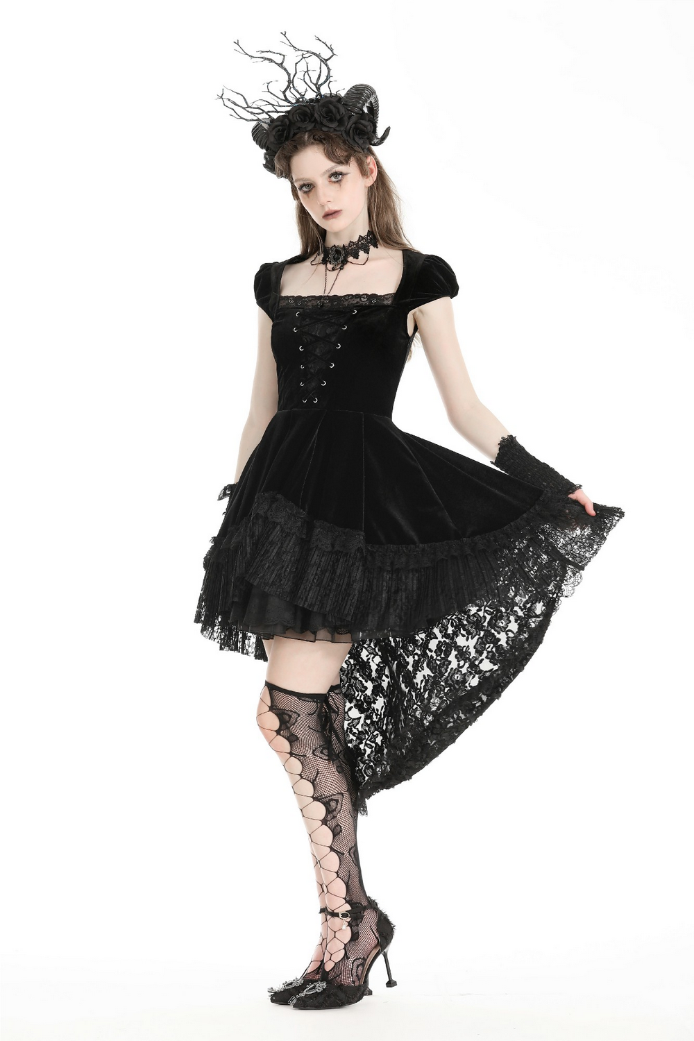 Exquisite Swallowtail Dress with Lace and Shell-Sleeves