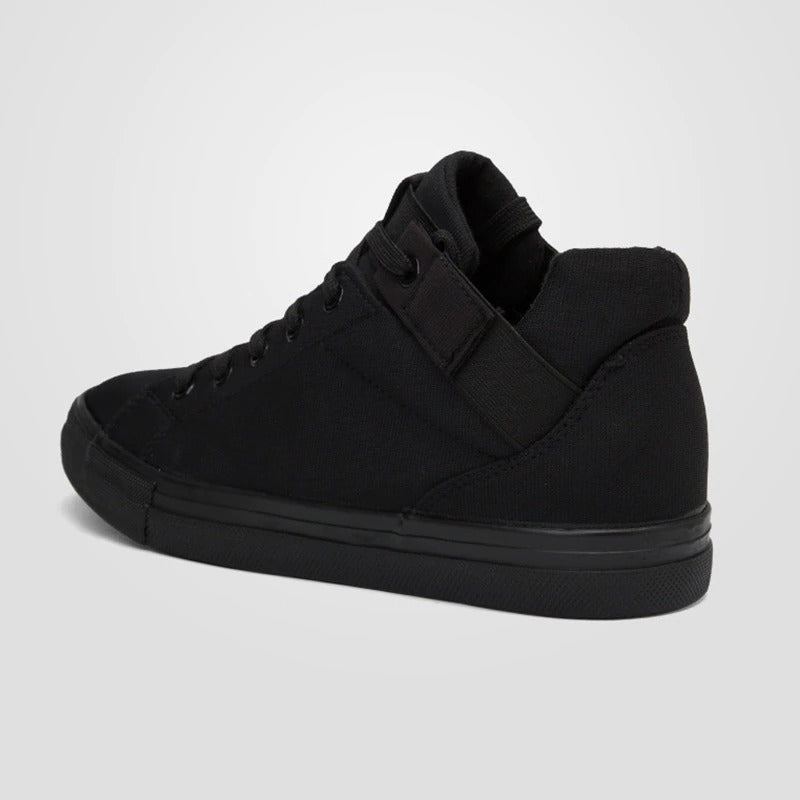 Breathable black canvas sneakers for men, stylish and comfortable casual footwear, perfect for street style.