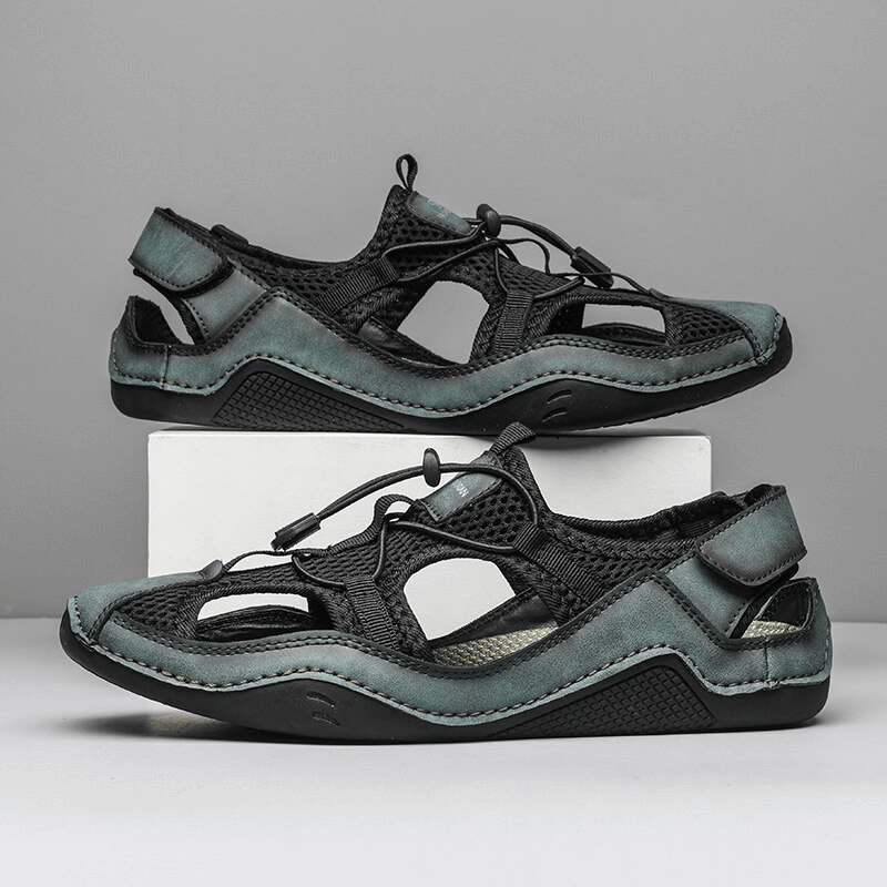 Fashionable men's non-slip leather sandals, breathable outdoor shoes with durable design and stylish look.