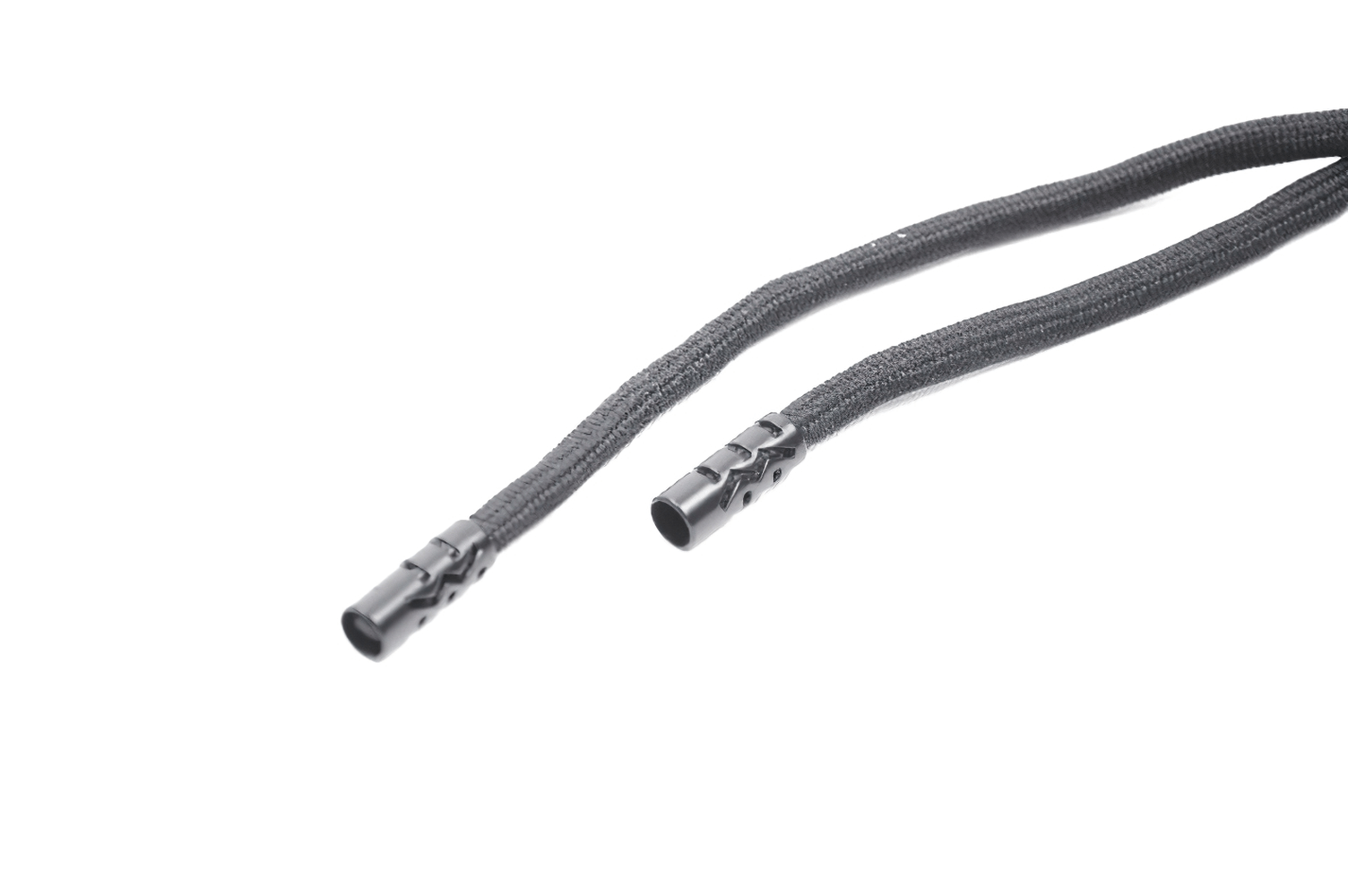 Durable black paracord with metal tips, perfect for outdoor activities and reliable usage.