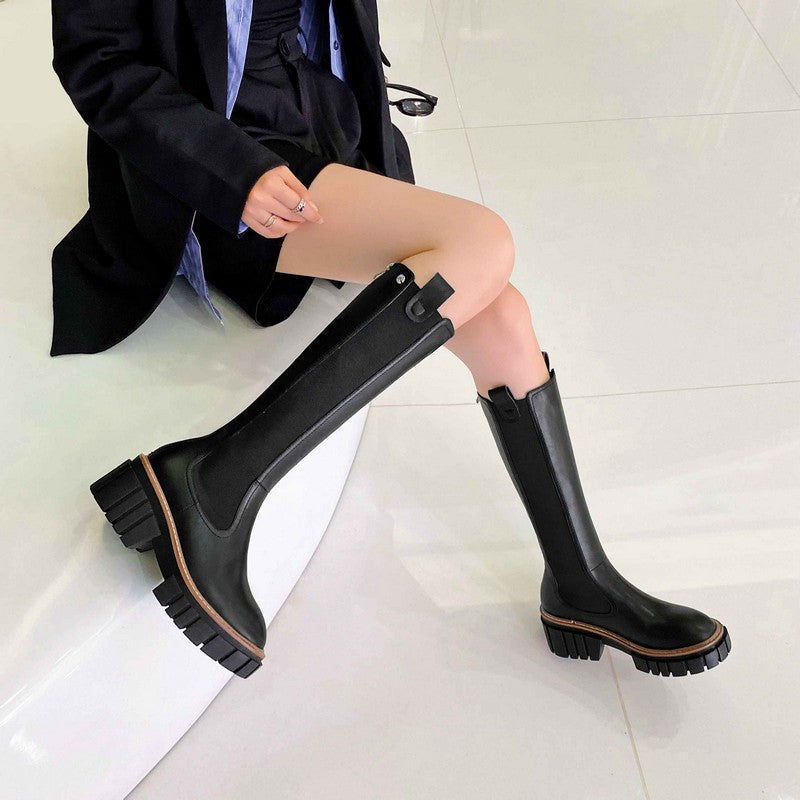 Black genuine leather women's platform boots with round toe and square heel, perfect for trendy autumn looks.
