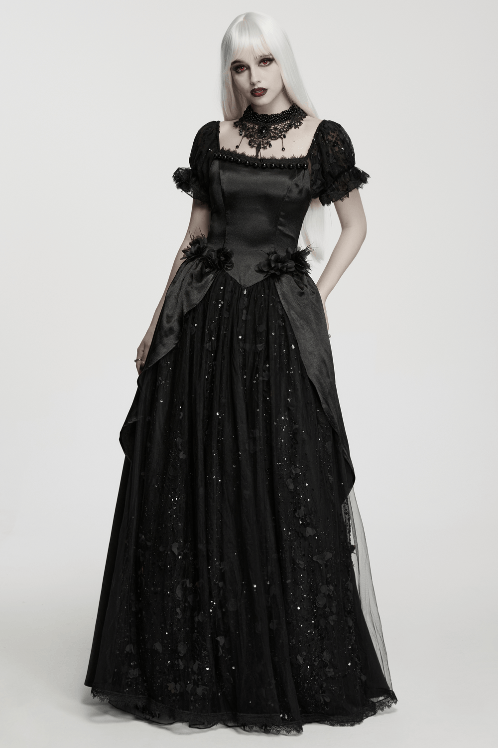 Glamouröse Goth-Spitzenhalskette mit Perlenbesetztem Viktorianischem Latz