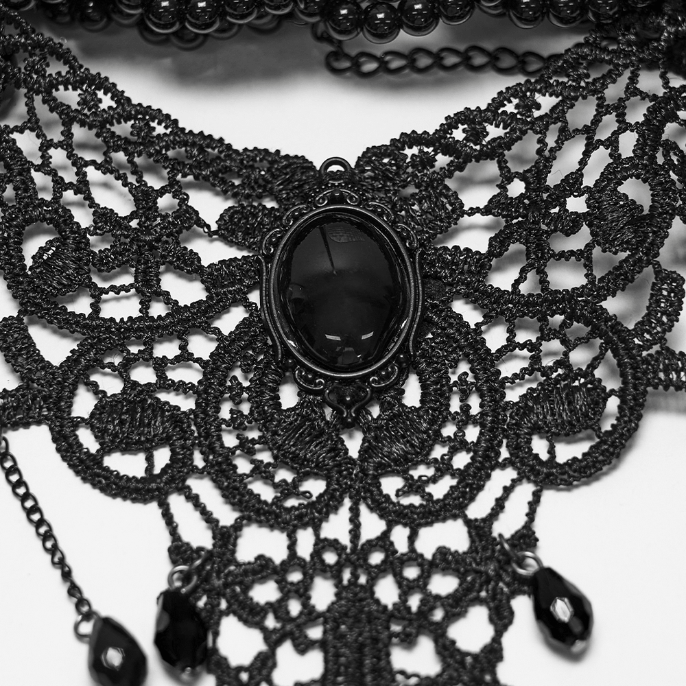 Glamouröse Goth-Spitzenhalskette mit Perlenbesetztem Viktorianischem Latz