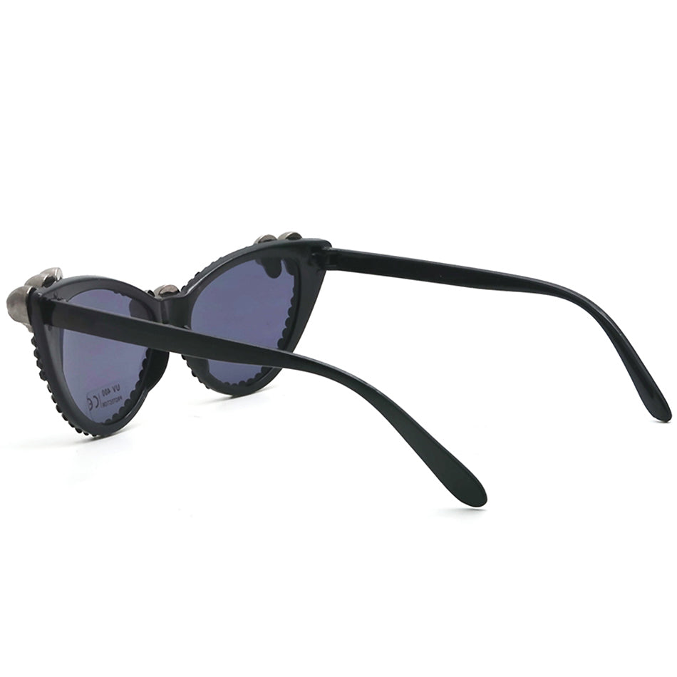 Gorgeous women's black cat-eye sunglasses adorned with rhinestones and skulls, perfect for a gothic style.
