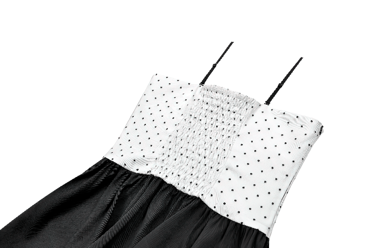 Minivestido gótico de lunares con cuerpo tipo corsé y detalle de cordones entrecruzados