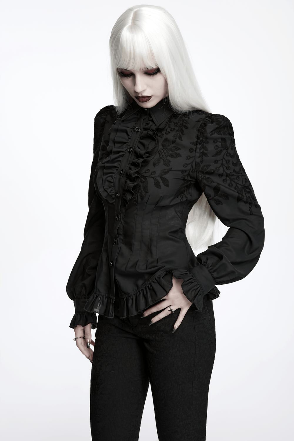 Schwarze Gothic-Rüschenbluse mit Blumenstickerei