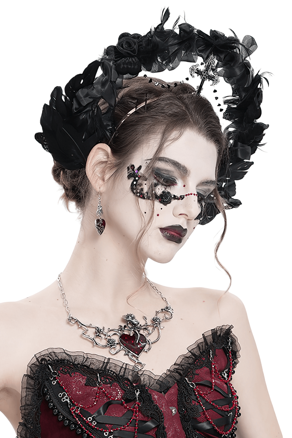 Gothic black halo crown with feathers and cross, adorned with roses, perfect for alternative fashion and performances.