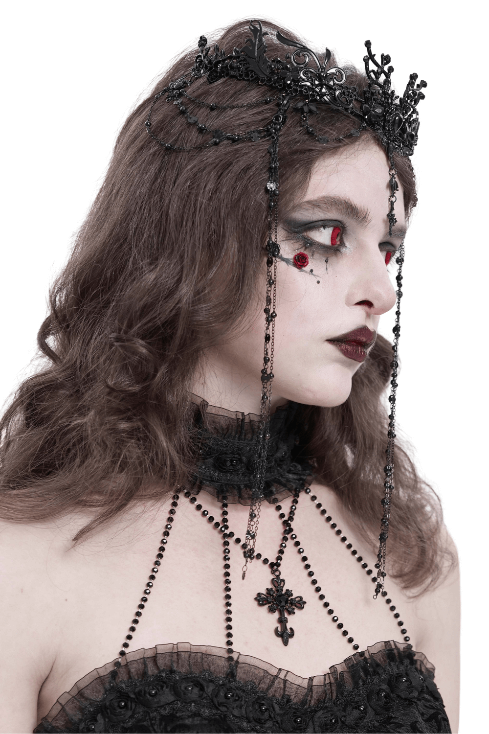 Gothic black lace crown with chains and cross details worn by a model, enhancing a dark, dramatic look.
