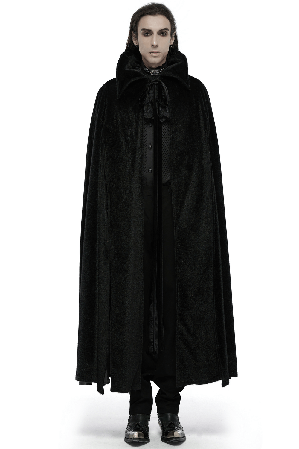 Elegant Gothic black vampire cape with 3D bat collar worn by a model, perfect for dark-themed costumes.