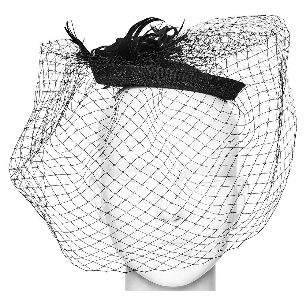Gotischer schwarzer Schleier-Fascinator mit Federbesatz