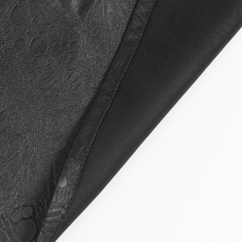 Chemise en chaîne gothique avec boucles en métal et design texturé