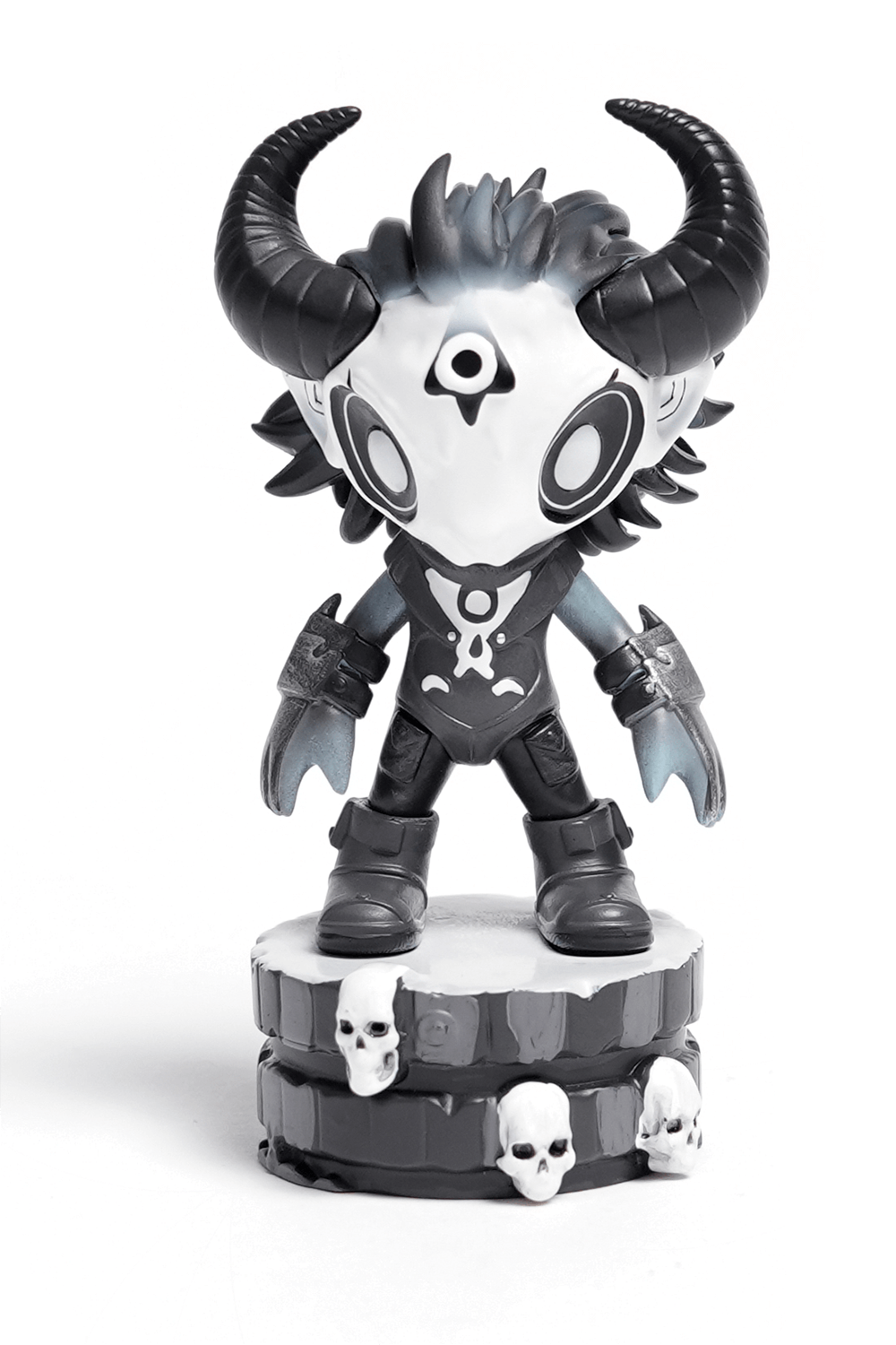 Collectible Gothic demon figure with horns and skull base, perfect for dark fantasy enthusiasts.