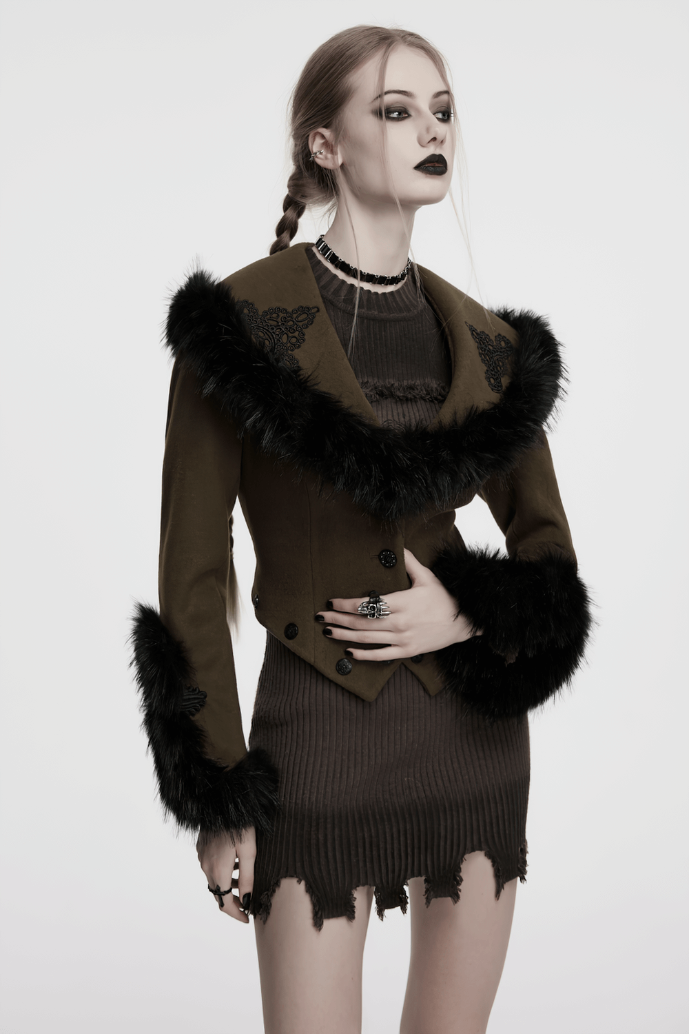 Gothic two-piece woolen coat with fur collar, U-shaped cuffs, and vintage detailing, perfect for a chic gothic look.