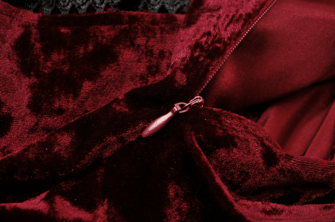 Gothic Layered Lace Dress - Elegant and Stylish