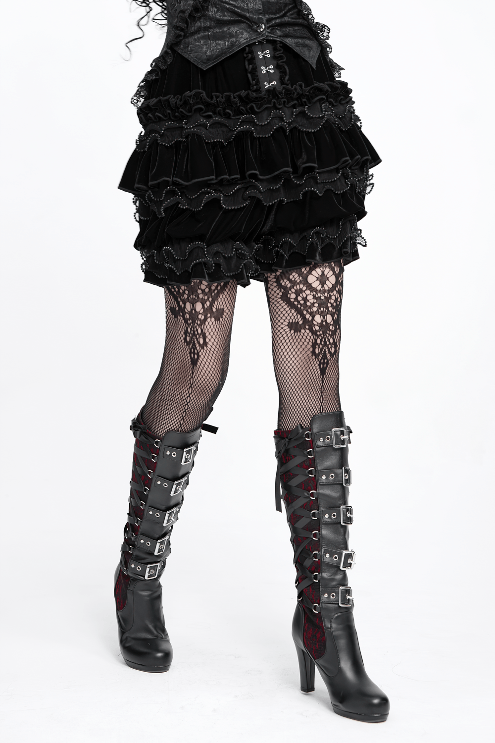 Gothic Lolita Velvet Ruffle Shorts with Lace Trim, black Victorian-inspired layered ruffles and ornate lace for dark romantic style