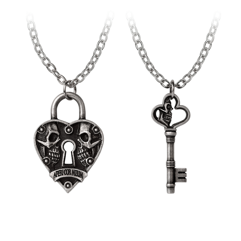 Gothic love heart and key pendants for couples with skull detail, symbolizing eternal bond and romance.