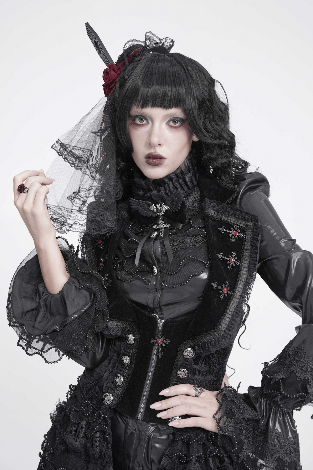 Gothic Mini Top Hat Fascinator with Lace Veil and Roses