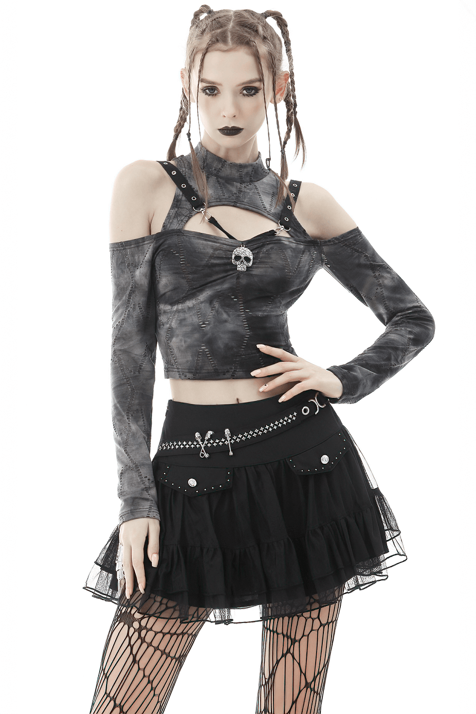 Gothic off-shoulder long sleeves top with skull pendant, paired with a black layered skirt and fishnet tights.