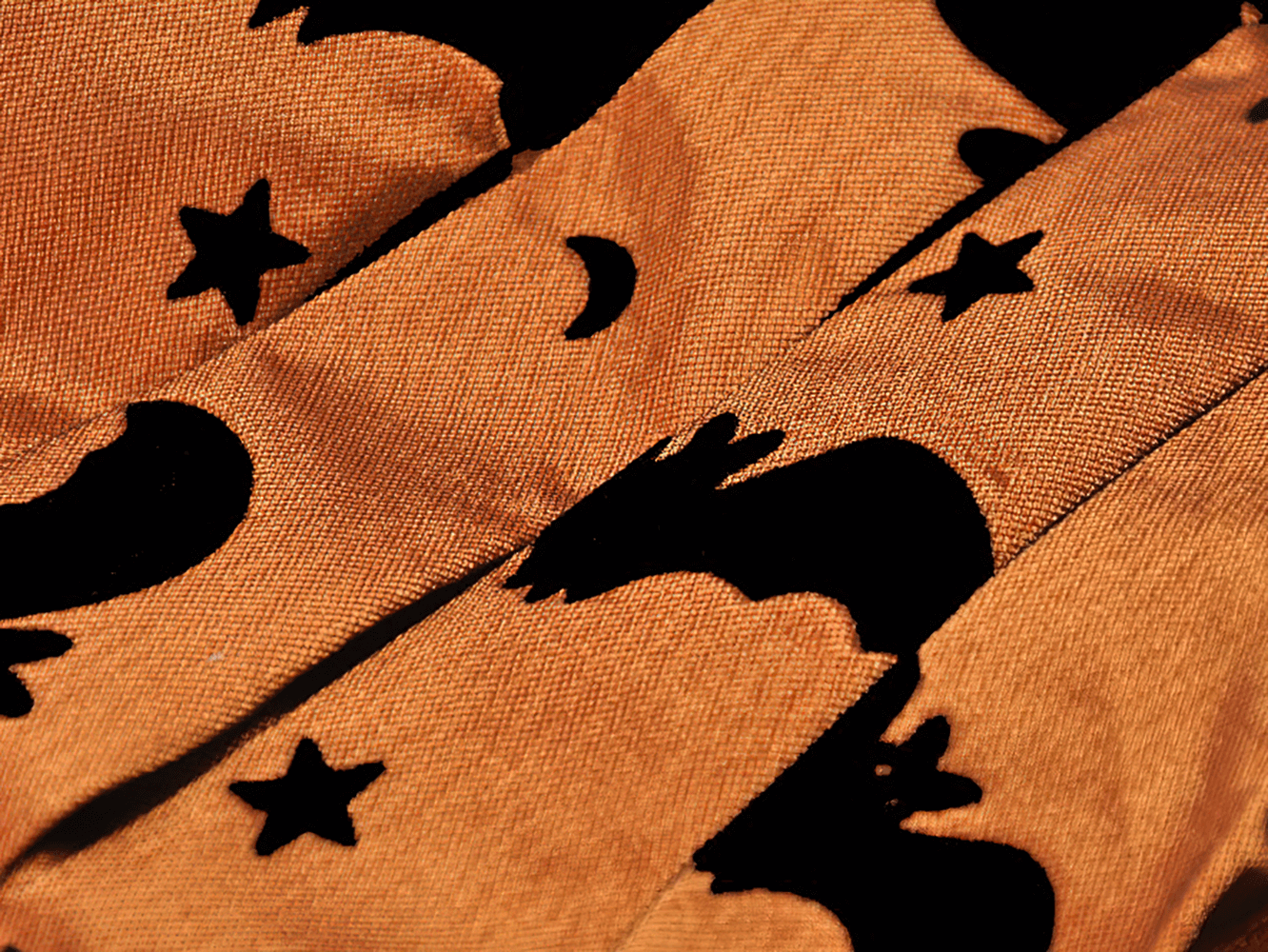 Gothic Pleated Bat and Star Print Handbag with Bat Zipper fabric showcasing bats and stars patterns.