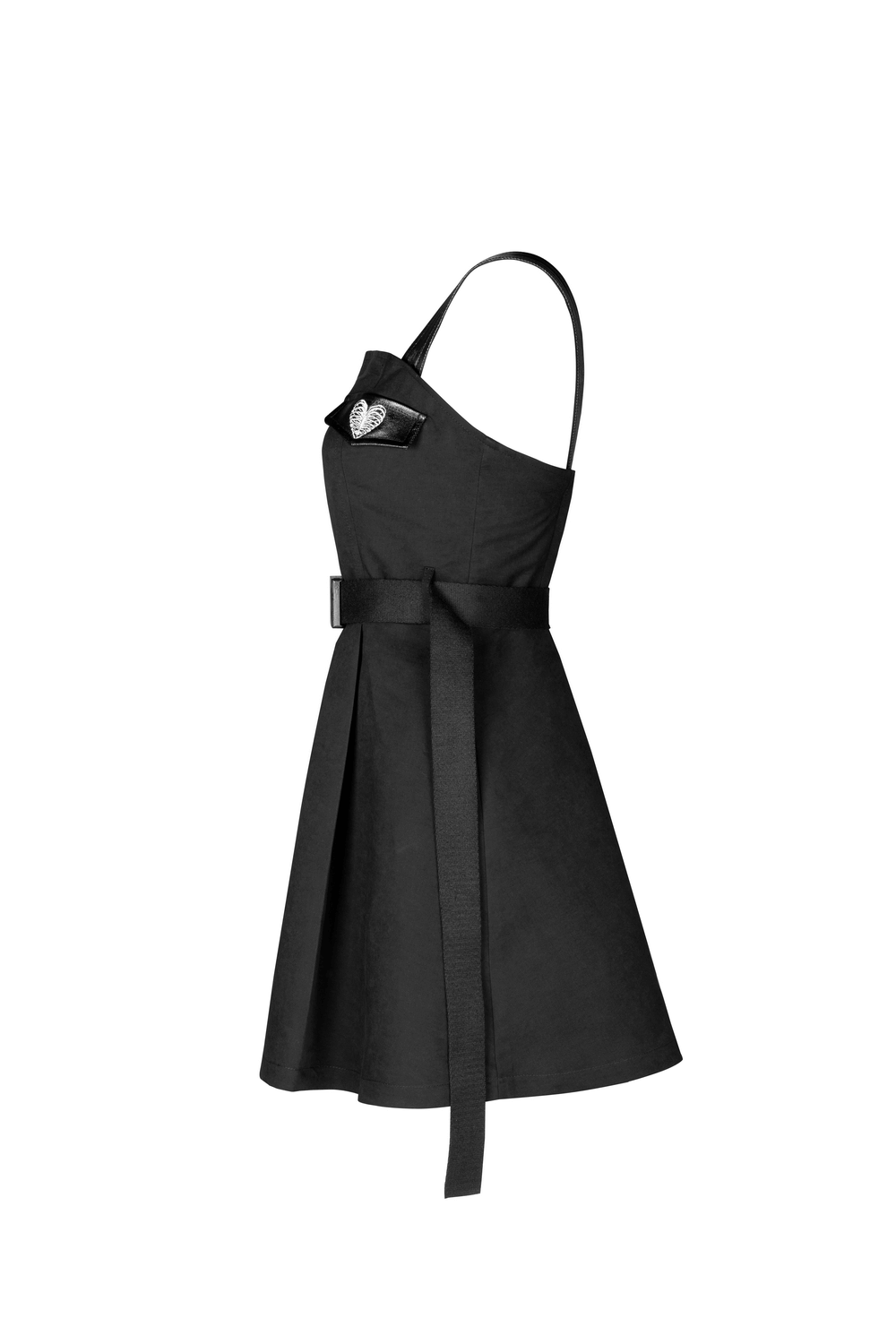 Gothic punk sleeveless dress with asymmetrical collar and detachable belt, featuring heart-shaped skeleton detail.